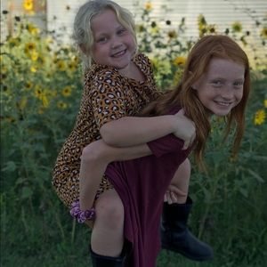 Meet your Posher, Leyton